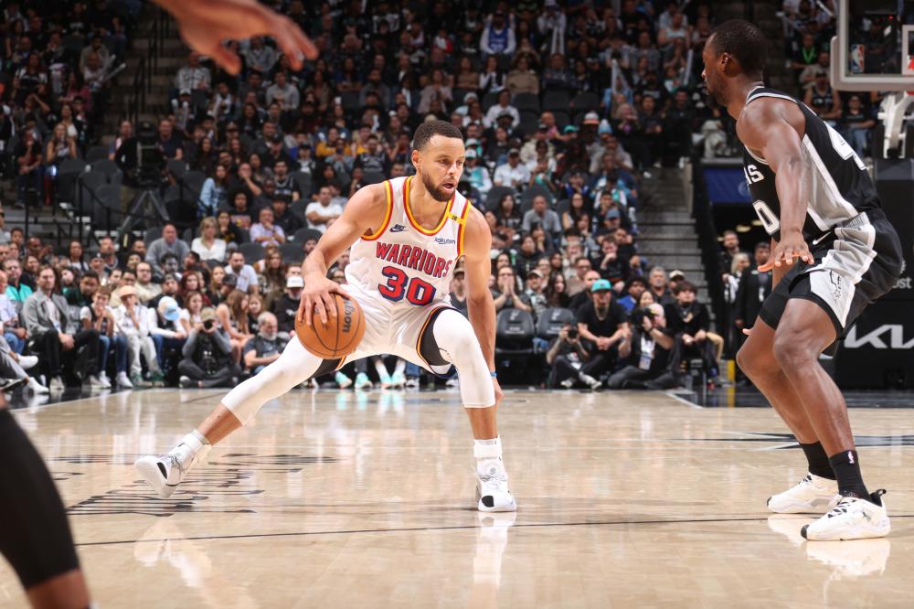 顶峰迈进 顶峰迈进