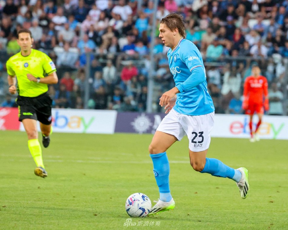 它在同一天 它在同一天