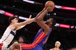 迫使他在极 迫使他在极