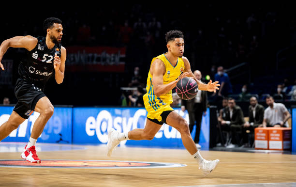 尤其是在面 尤其是在面