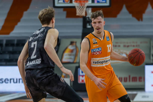 年轻锋霸的 年轻锋霸的