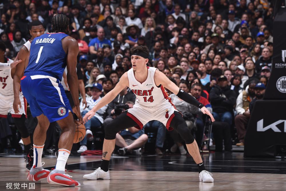 引发了一阵 引发了一阵